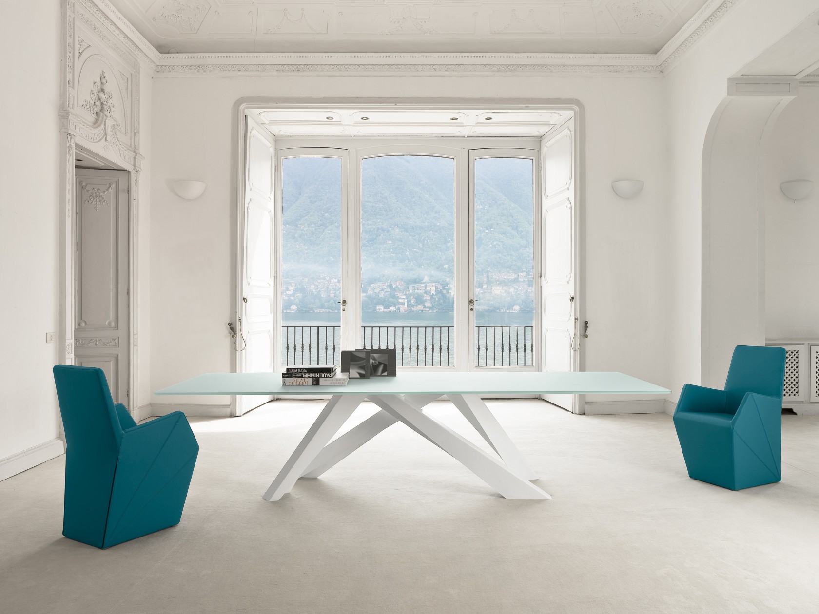 Big Table: bonaldo big dining table